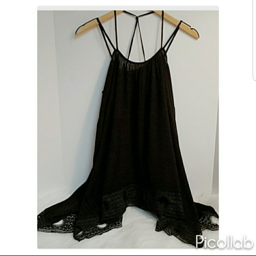 Handerkerchief Lace Hem Tunic top - Picture 3 of 4
